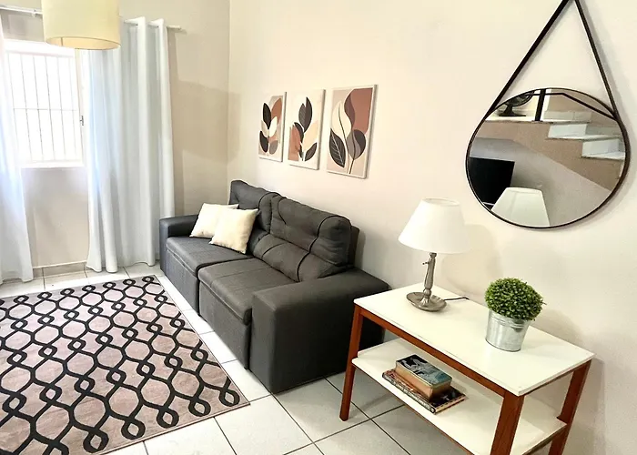 Casa Ampla - Ótima Localização