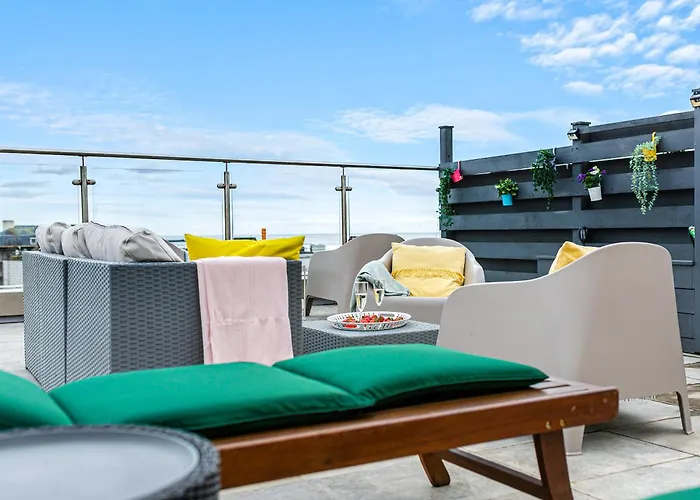 Airhost'S Brighton'S Best Green Diamond Escape With Sea Views