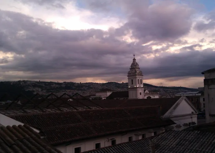 Hostal Yumbo Imperial Quito