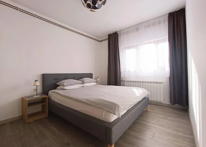 Apartments Poljanak Green House