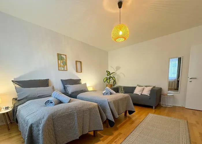 revLIVING Kaiser Franz Septima Altstadt Apartment Baden