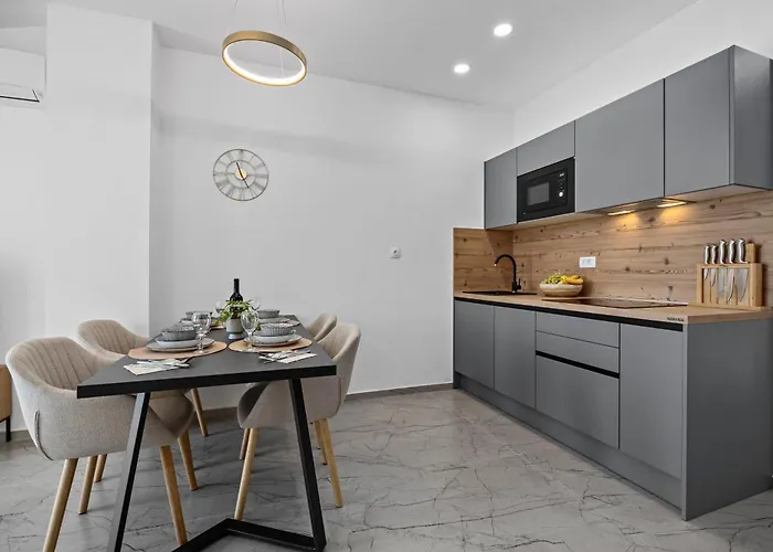 Apartment Nenad - Amazing Sea View ! Only 500 Meters From The Beach !