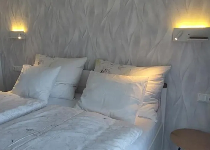 Hillside Rooms