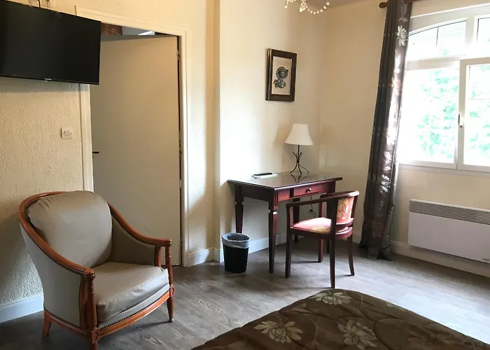 Logis Hôtel&Restaurant - Le Château Des Tourelles 3 étoiles