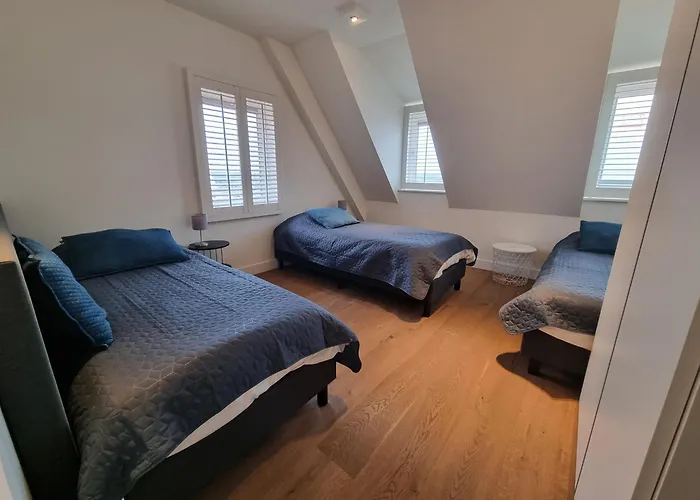 Penthouse Windkracht 10 Aan Het Strand Van Cadzand