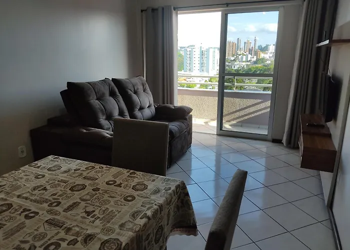 Apartamento com mobília nova 302