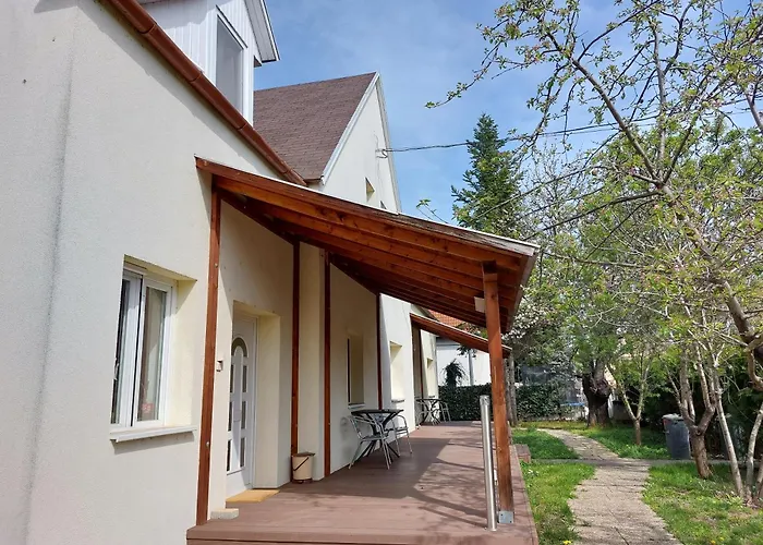 Bridgehaus