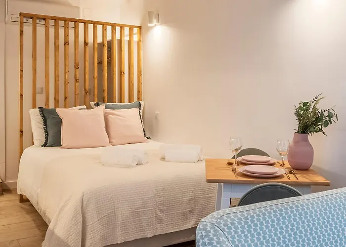 Chalet Marias - Parede Beach Apartments