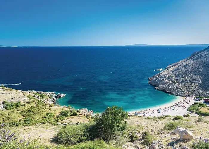 2 Bedroom Stunning Apartment In Stara Baska