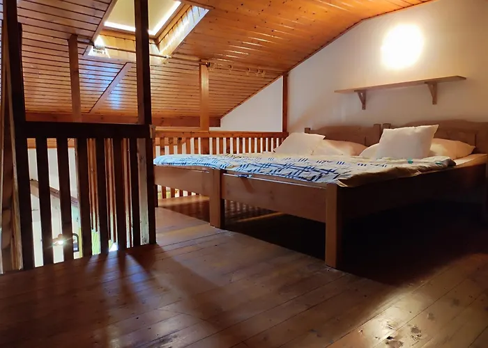 Egri Apartman Zamardi