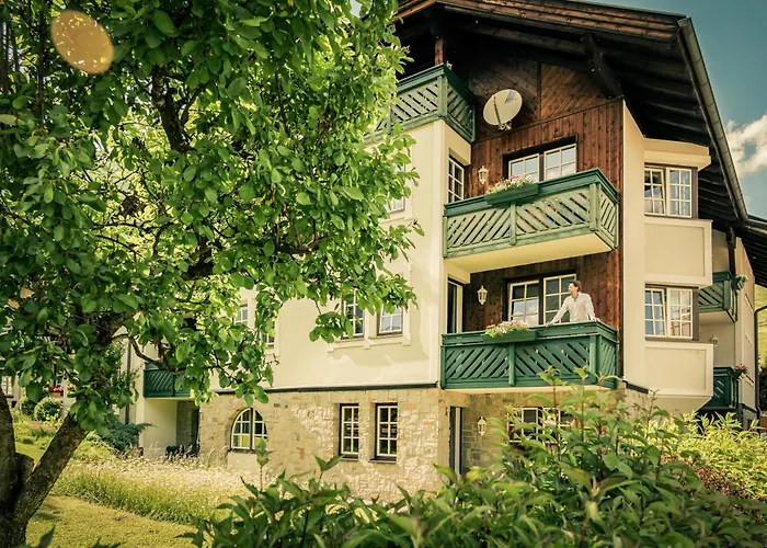 Villa Rosa Deluxe Apartments