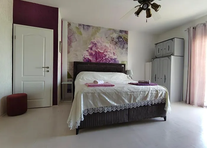 Apartments Jadra Omis