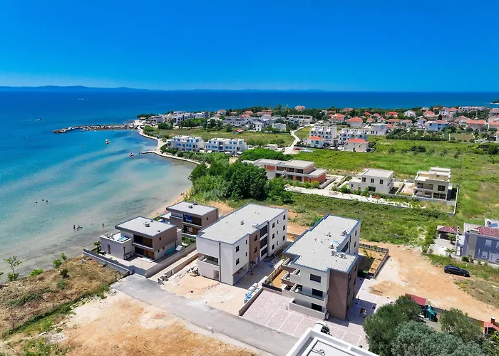 Deluxe Apartments Privlaka On The Sand