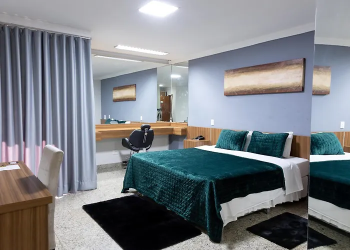 BOMBONATO HOTEL - Fácil Acesso ao Aeroporto e parque de Exposições ABCZ