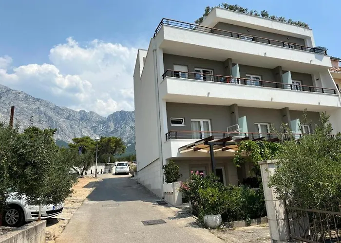 Apartments Adria
