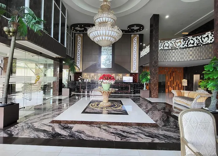 Grand Bayu Hill Hotel
