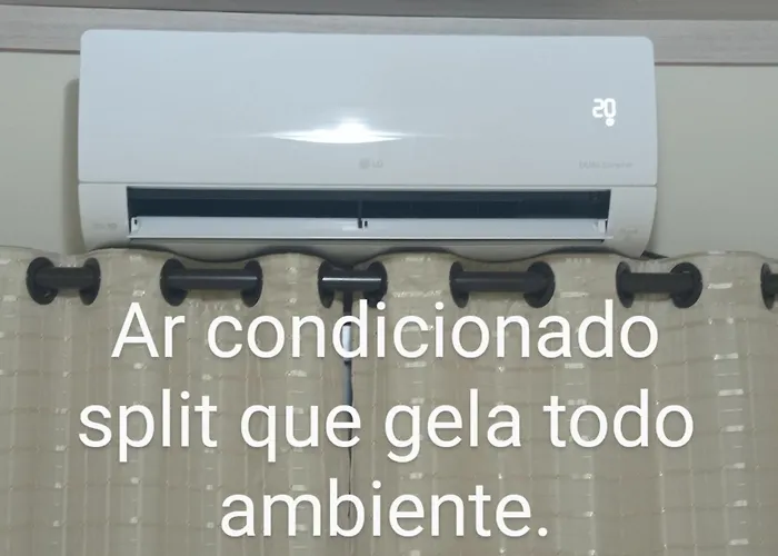 Flat na área central com AR-garagem-wifi-confortável