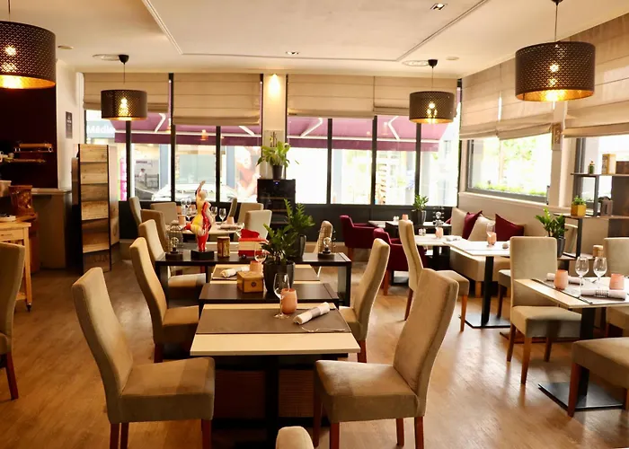 Logis Hotel-Restaurant La Coupe D'Or