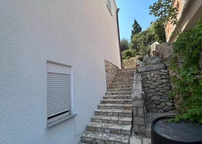 Apartments Anka Pag