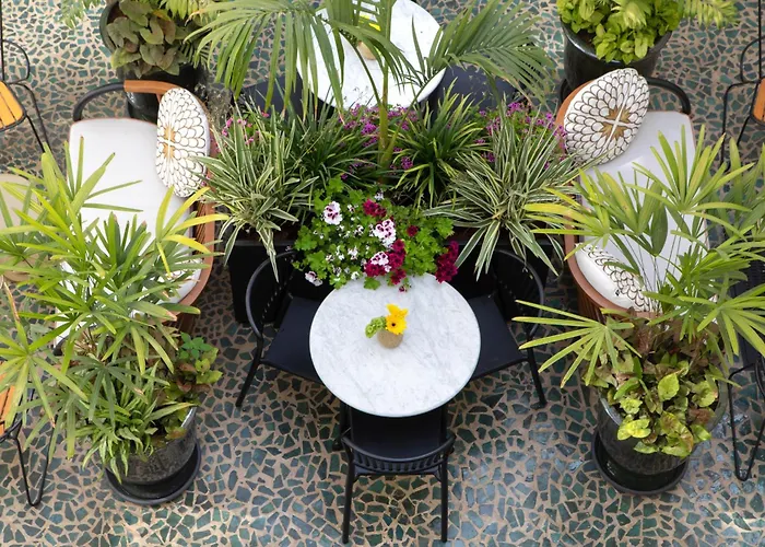 Rephael House Boutique Hotel