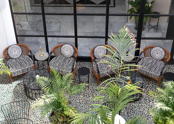 Rephael House Boutique Hotel