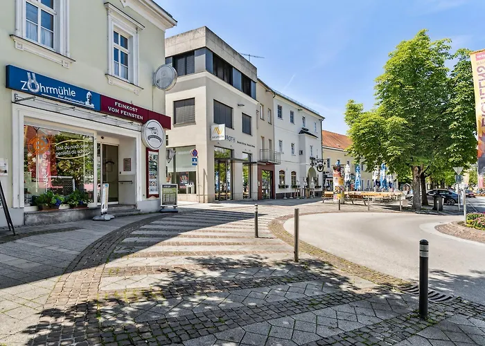 Limehome Bad Hall Hauptplatz