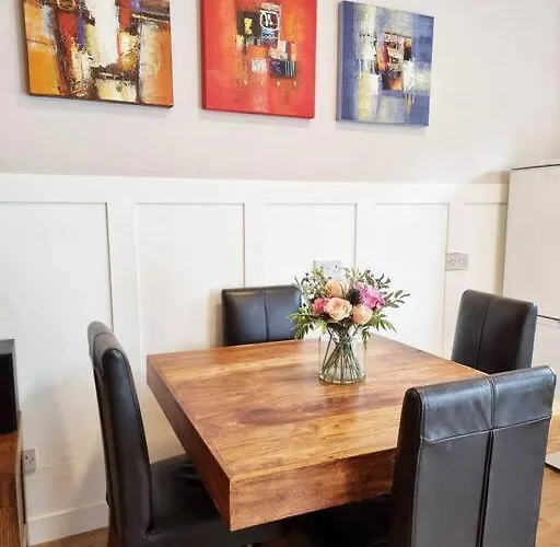 Charming Detached Cottage Near John Radcliffe Hospital Free Parking Self Check-In