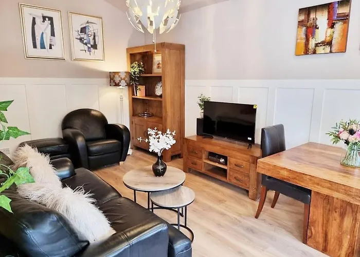 Charming Detached Cottage Near John Radcliffe Hospital Free Parking Self Check-In