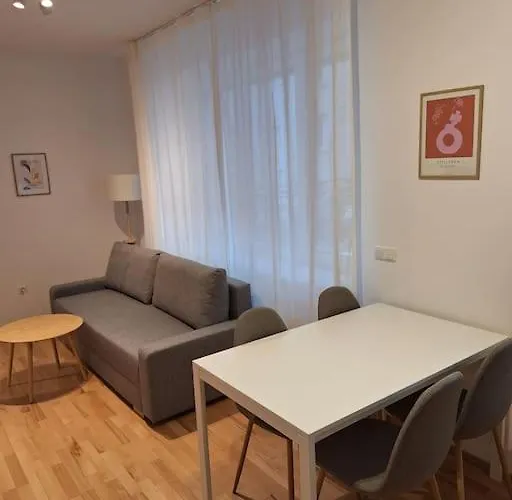 Central Apartment With Terrace And Parking Space
