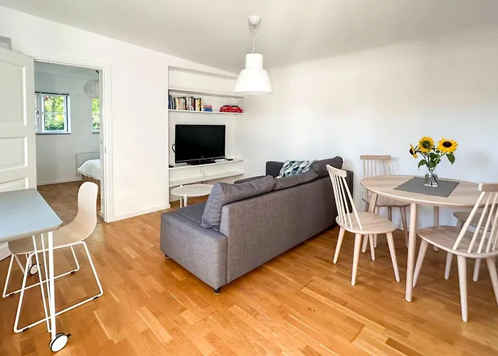 Small Independent Apartment In Lund