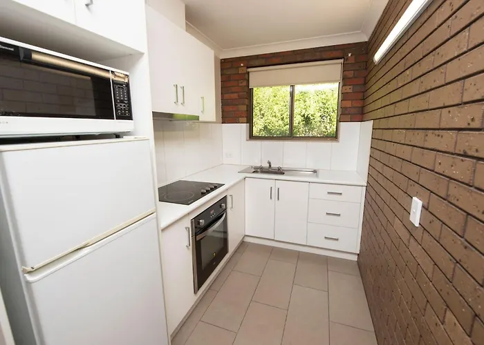 Jacaranda Apartments