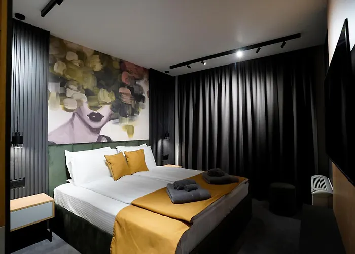 Park Hotel Novel