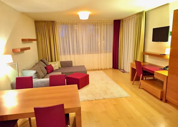 WHIRLPOOL-SUITE AMADEUS - Weitblick - Golf&Wellness - direkter Bademantelgang - ADULTS ONLY