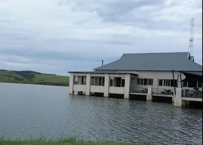 Millys Restaurant And Chalets