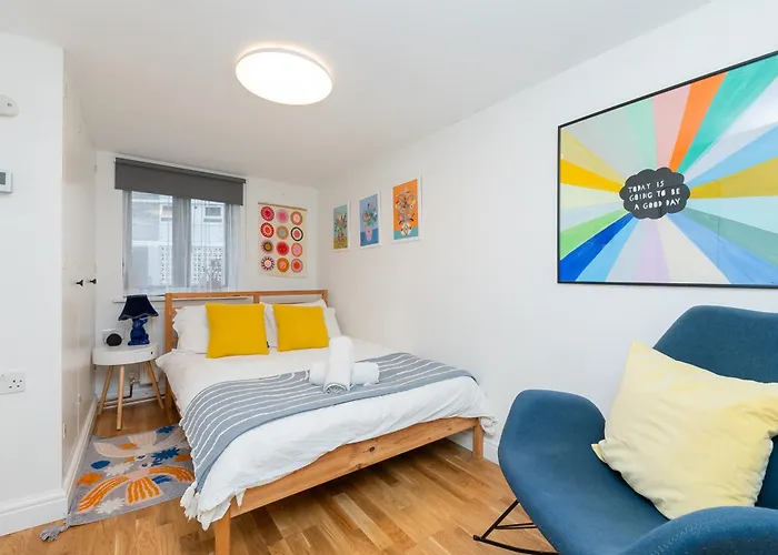 The Old Wire Factory, Unique Central 2-Bedroom Apartment