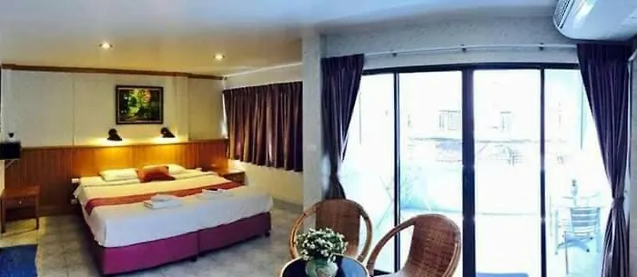 Leng Hotel