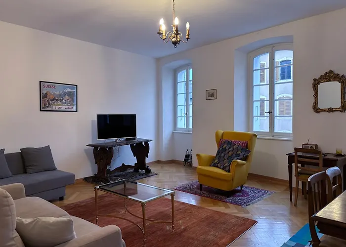 Charmant Appartement Au Coeur De Sion