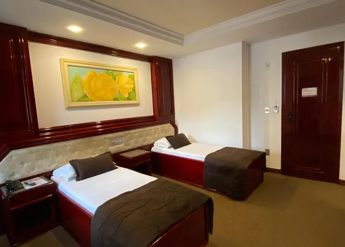 Maxim Plaza Hotel