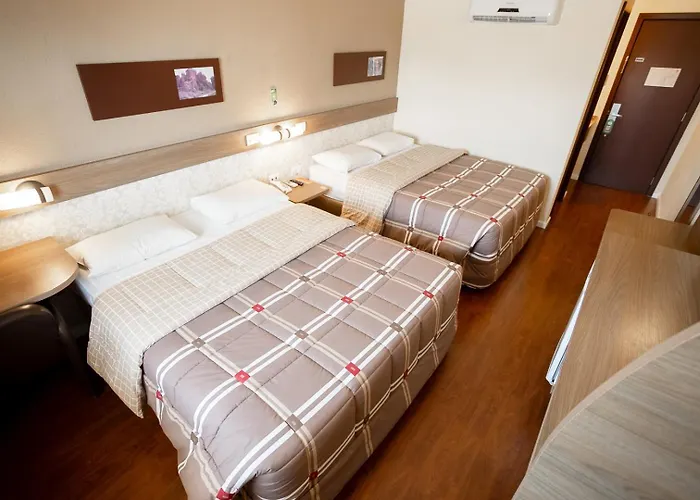 Hotel 10 Ponta Grossa