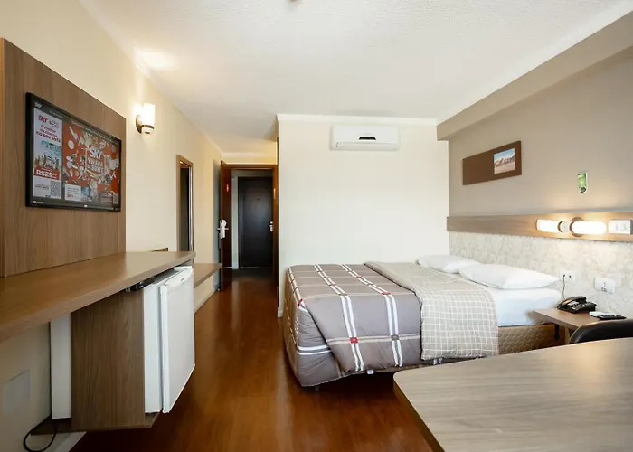 Hotel 10 Ponta Grossa