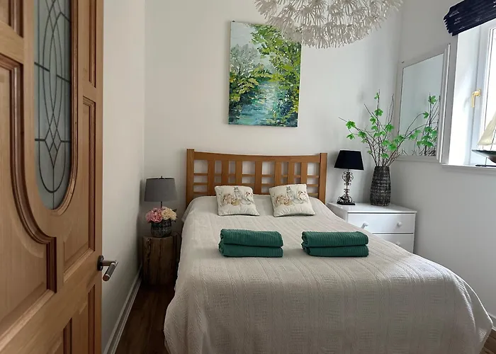 Stunning 2 Bedroom Apartment