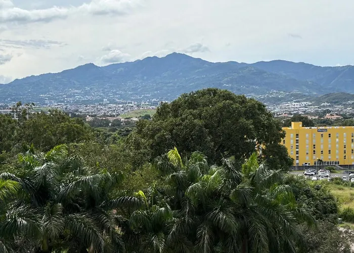 Luxury Apartment 10 Min To Airport Be Cariari Condo #402