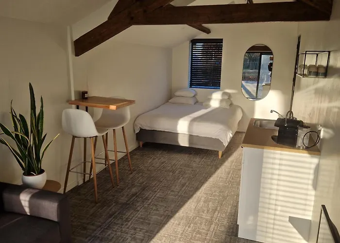 Suite 21