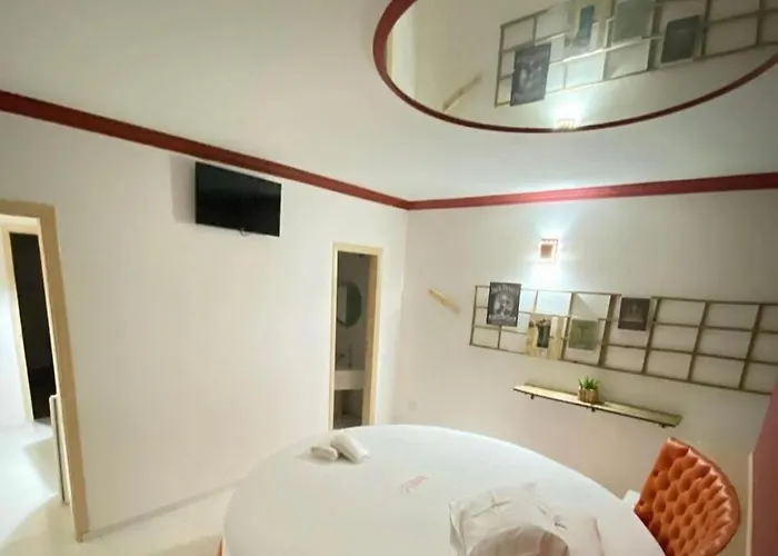 Lets Hotel