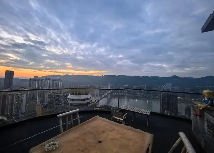 Yunqi River View Terrace Hotel