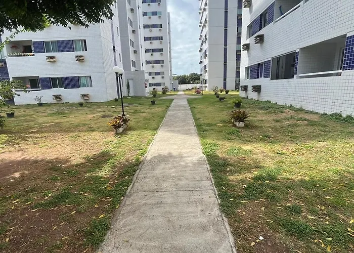 Piscina, Campo, Quadra poliesportiva e Salão festa