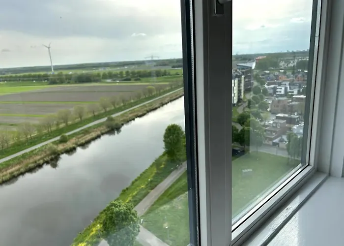 Luxe Penthouse Met Panorama Uitzicht Op Natuur