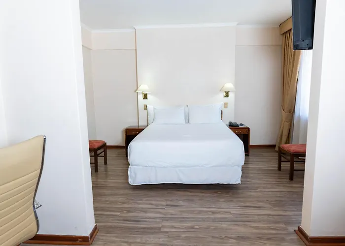 Hotel Francisco De Aguirre