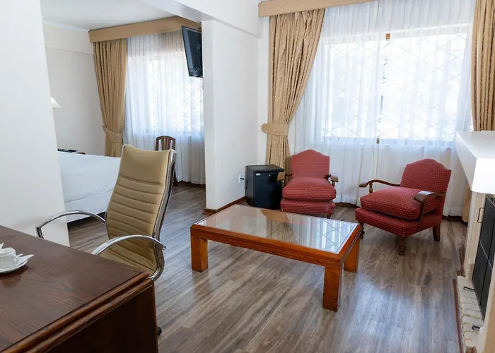 Hotel Francisco De Aguirre