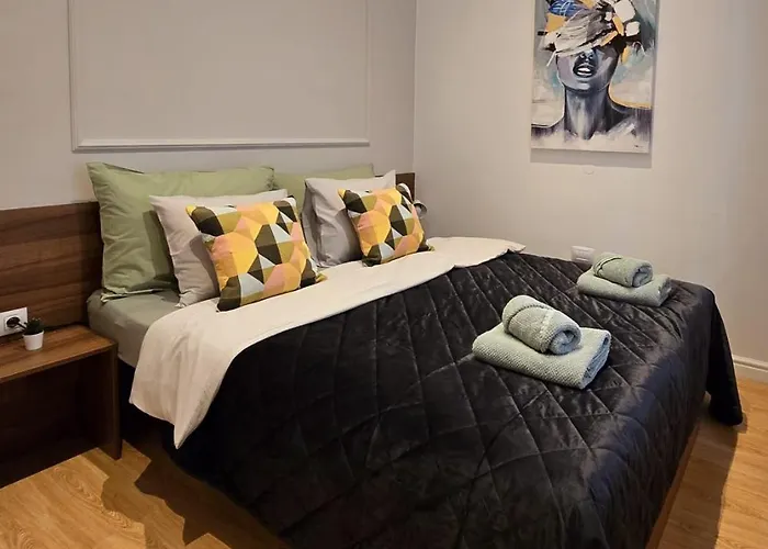 Tesla Boutique Apartments & Rooms